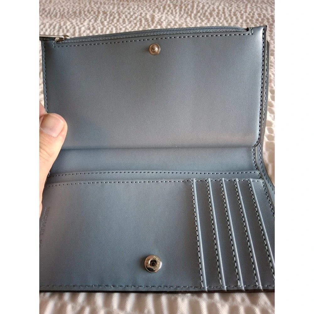 Michael Kors Jet Set Slim Bifold Wallet Vanilla Signature Logo Light Blue Trim